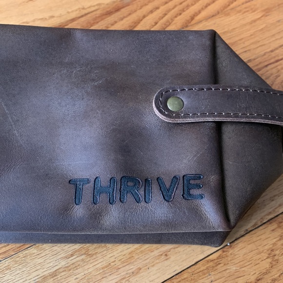 Genuine Leather Toiletry Bag - Picture 7 of 7